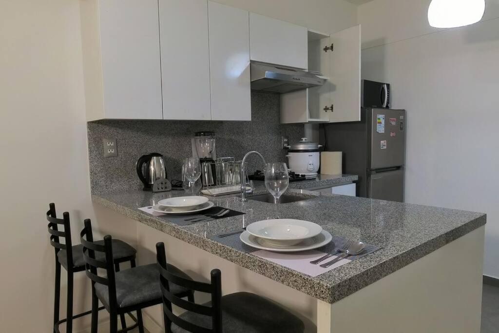 Hermoso Departamento Con Piscina, Gimnasio, Sala Parrillas Lima