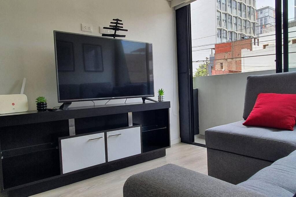 Hermoso Departamento Con Piscina, Gimnasio, Sala Parrillas * Lima
